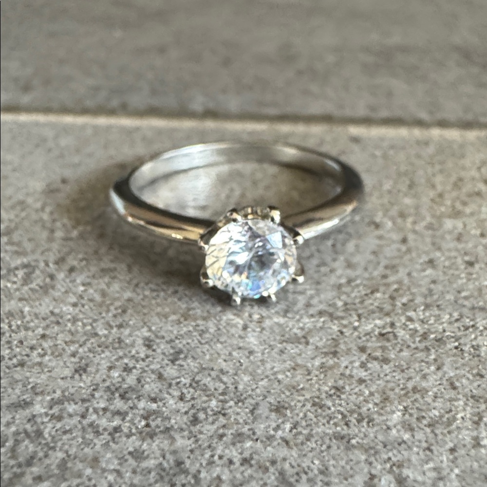 Cubic zirconia engagement ring 💍